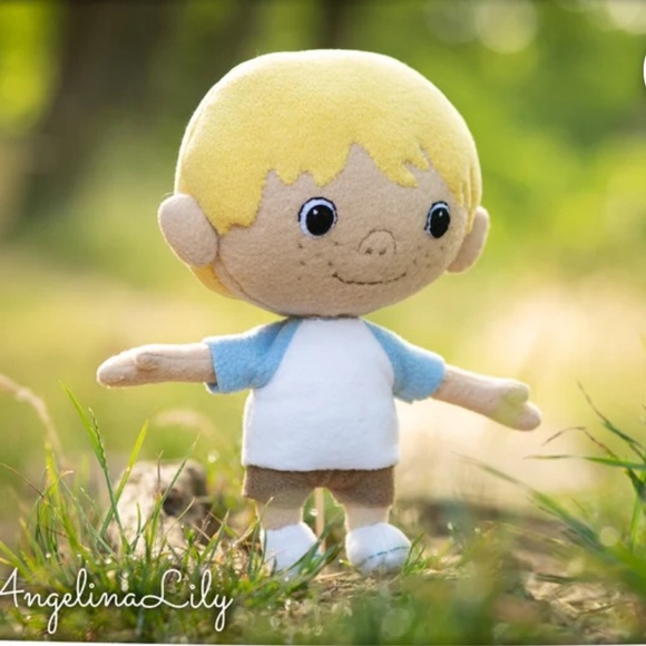 Hank Plushie - Trash Truck - New - Picture 2 of 3